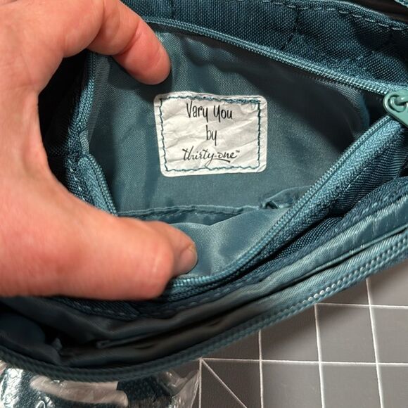 Thirty-one Free To Be Soft Teal Pop Medallion Wristlet Wallet Crossbody Bag - Picture 5 of 6